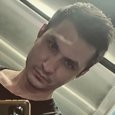 Денис Ломов