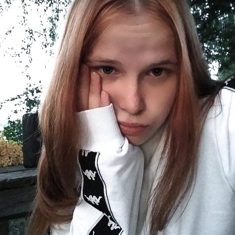 Юляша Калашникова